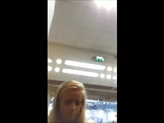 Sperma gratis porno movies Swap Twee babes geneukt door twee jongens in poesje en kont