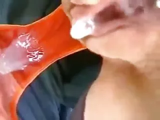 VR BANGERS Sexy pornovidios kapper wil dat je haar betaalt met je lul