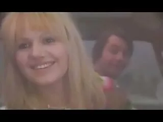 VR BANGERS gratis porno hamster Geile magere babe uit Orange Garden